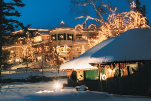 Illuminated by 300,000 lights, Mirror Lake Inn becomes a magical wonderland