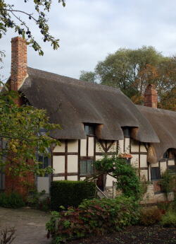 Anne Hathaway's thatched cottage, childhood home of Shakespeare's wife