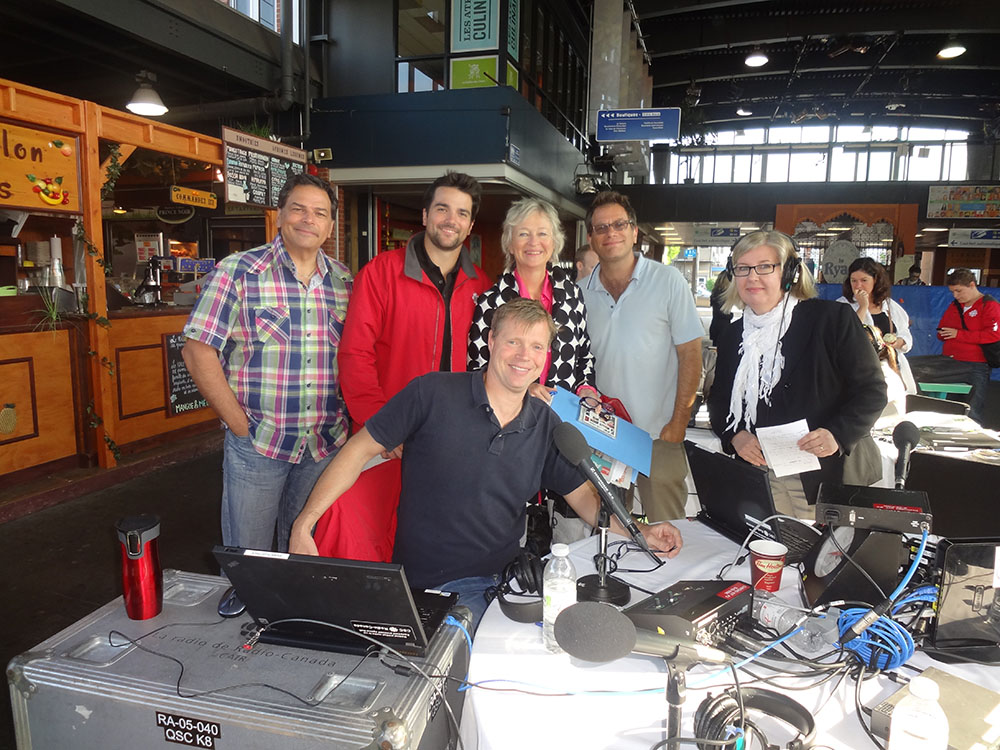 Mike Finnerty surrounded by the Daybreak team; Frank Cavallaro (Weather), Doug Gelevan (Sports) Jeannette Kelly (Arts), Sean Appel (Investigative Reporting), Leta Polson (Traffic)