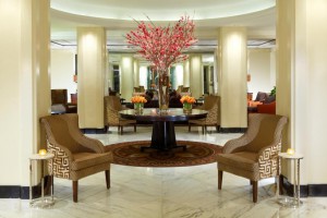The luxurious Omni Berkshire Place is steps away from Fifth Avenue Shopping, St. Patrick’s Cathedral, Rockefeller Center, Central Park and Broadway theatres