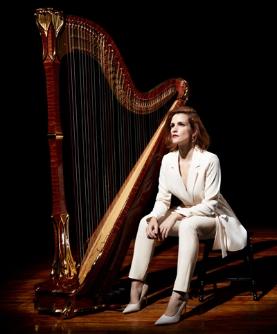 Harpist Valérie Milo