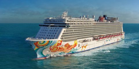 Intergenerational Caribbean cruise holiday on the Norwegian Getaway