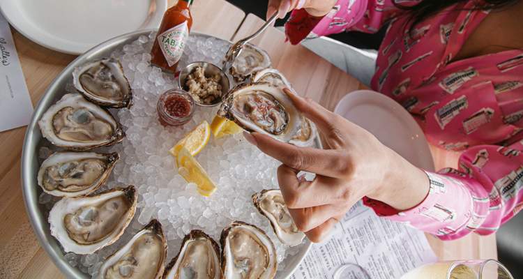 Lucille’s Oyster Dive
