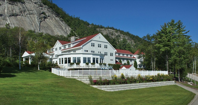 White Mountain Hotel