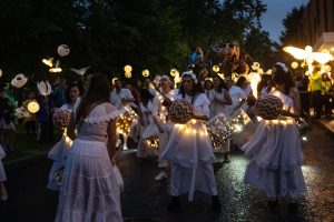 LES LUMIÈRES DE SAINT-MICHEL Lantern Parade