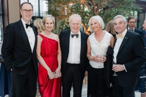 Peter Kruyt, Chair of the MUHC’s board of directors; Michelle Dionne; Jean Charest, Former Premier of Quebec & Co-Chair MUHC Foundation Dream Big Campaign; Lucie Nadeau; Pierre Boivin, Chancellor of McGill University and Vice-Chair of the Board of Claridge