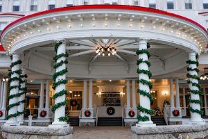 Omni Mount Washington main entrance will decorated for the Christmas Holidays